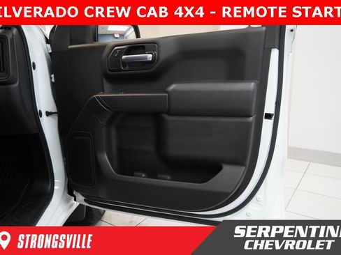 Used 2020 Chevrolet Silverado 1500 Custom w/ Custom Value Package image 27