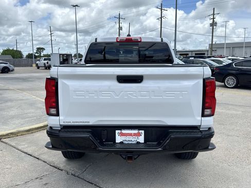 Used 2024 Chevrolet Colorado Z71 w/ Z71 Convenience Package 2 AWD/4WD image 6