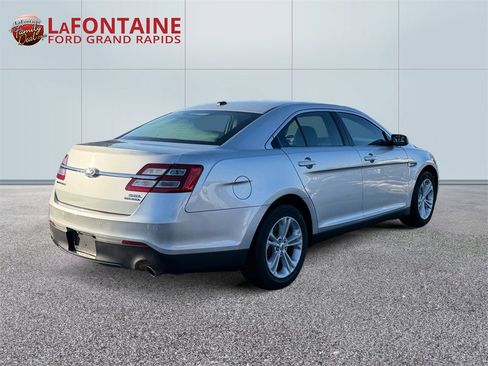 Used 2019 Ford Taurus SEL w/ Equipment Group 201A image 7