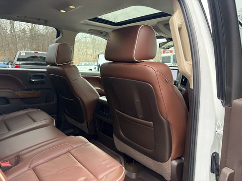 Used 2015 Chevrolet Silverado 2500 High Country image 47