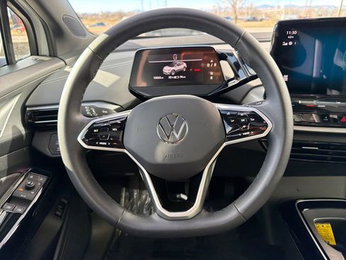 Used 2023 Volkswagen ID.4 Pro S Plus image 17