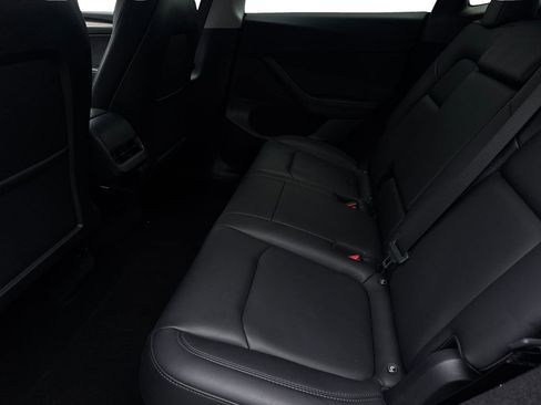 Used 2024 Tesla Model Y Long Range AWD/4WD image 33