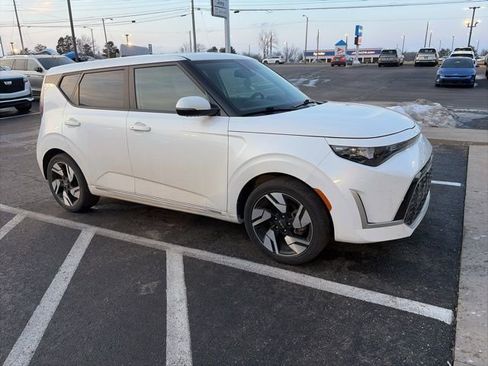 Used 2023 Kia Soul GT-Line image 8