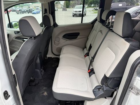Used 2022 Ford Transit Connect XLT FWD image 7
