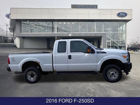 Used 2016 Ford F250 XL w/ Power Equipment Group AWD/4WD image 7