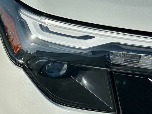 Certified 2026 Subaru Forester Premium AWD/4WD image 32
