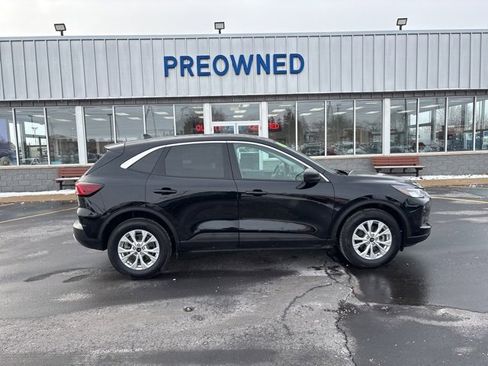 Used 2023 Ford Escape Active image 2