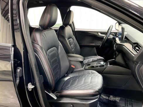 Used 2024 Ford Escape ST-Line Elite w/ Premium Technology Package AWD/4WD image 7