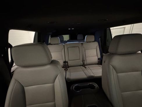 Used 2022 Chevrolet Tahoe Z71 image 32