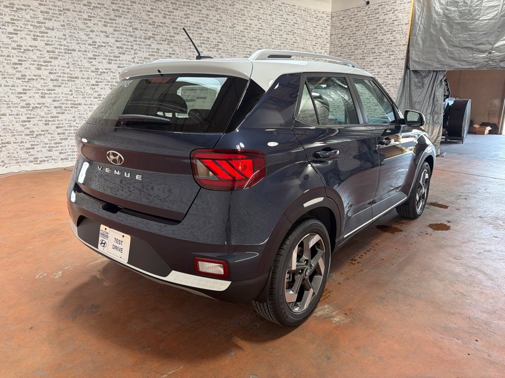 New 2026 Hyundai Venue SEL FWD image 7