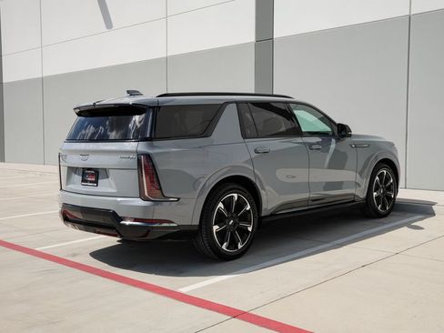 Used 2026 Cadillac Escalade IQL Sport 1 AWD/4WD image 7