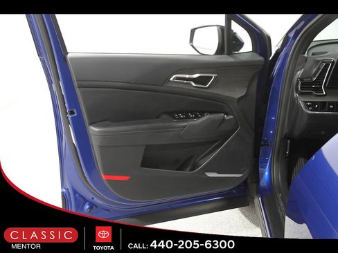 Used 2023 Kia Sportage X-Line w/ X-Line Premium Package AWD/4WD image 4