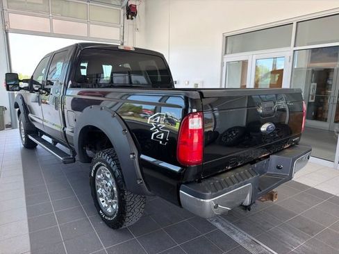 Used 2016 Ford F250 XLT w/ XLT Premium Package AWD/4WD image 3