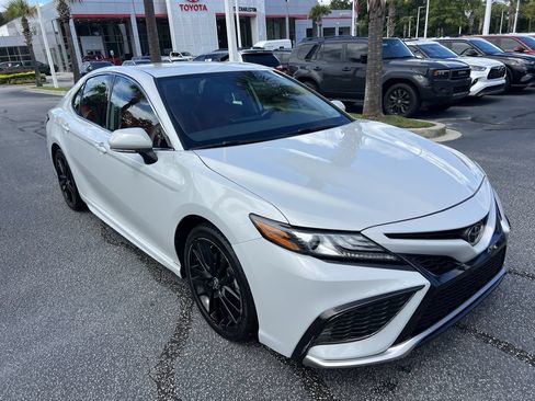 Used 2024 Toyota Camry XSE FWD image 2