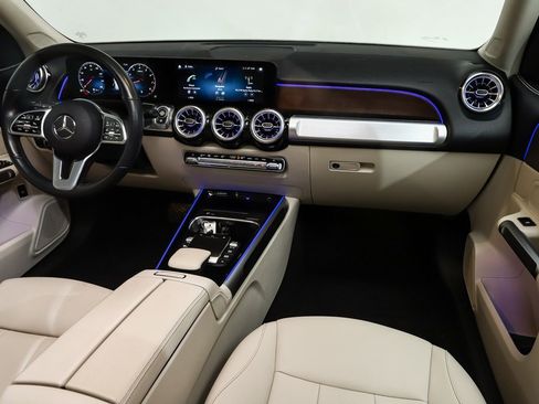 Certified 2022 Mercedes-Benz GLB 250 4MATIC image 8