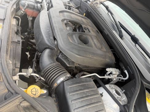 Used 2019 Dodge Durango GT AWD/4WD image 30