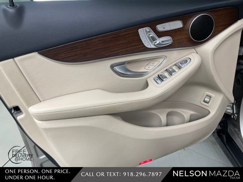 Used 2022 Mercedes-Benz GLC 300 4MATIC image 20