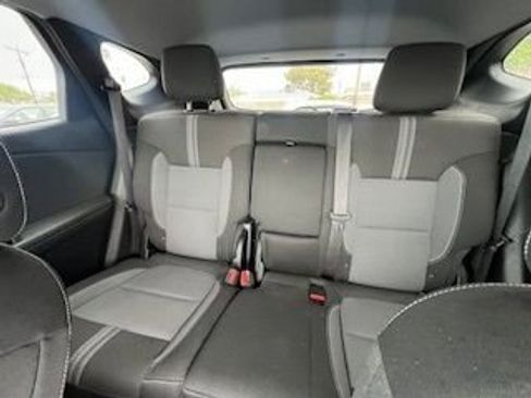 Used 2025 Chevrolet Blazer LT image 12