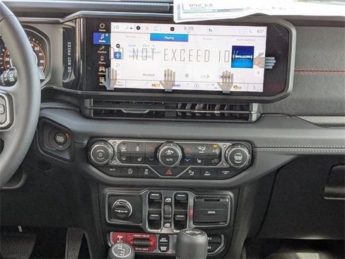 New 2026 Jeep Wrangler Unlimited Rubicon image 18