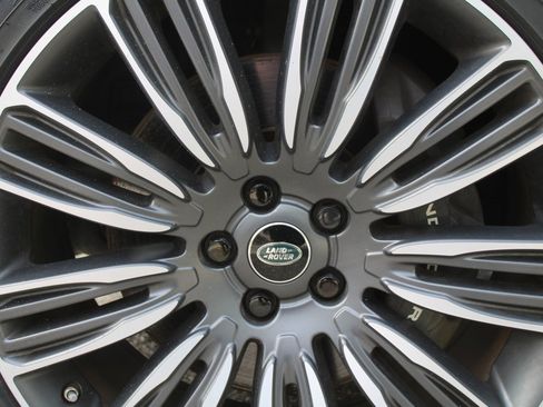 Used 2021 Land Rover Range Rover Autobiography image 21