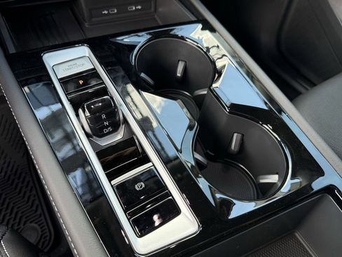 New 2026 Volkswagen Atlas SE image 21