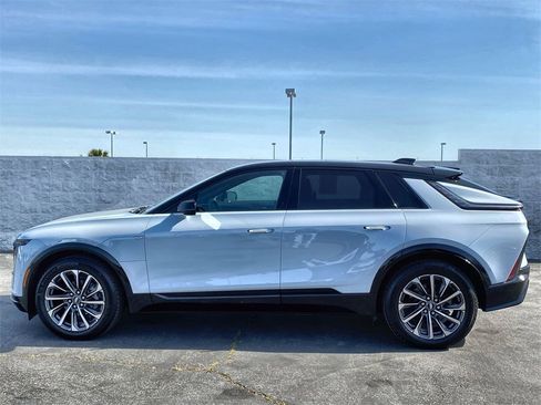 Certified 2026 Cadillac Lyriq Premium Sport image 31