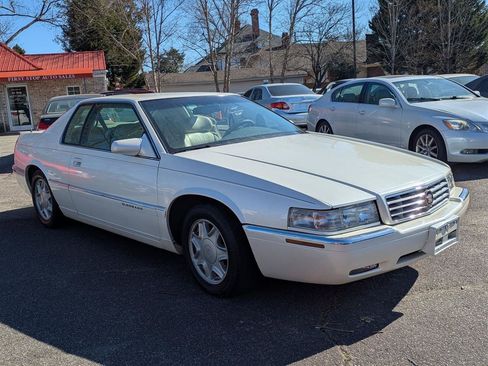 Used 1999 Cadillac Eldorado w/ Comfort/Convenience Pkg FWD image 2