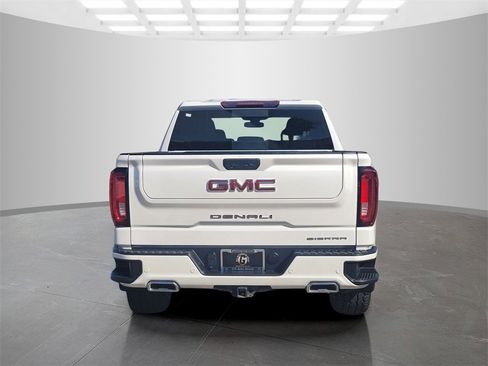 Used 2022 GMC Sierra 1500 Denali image 5