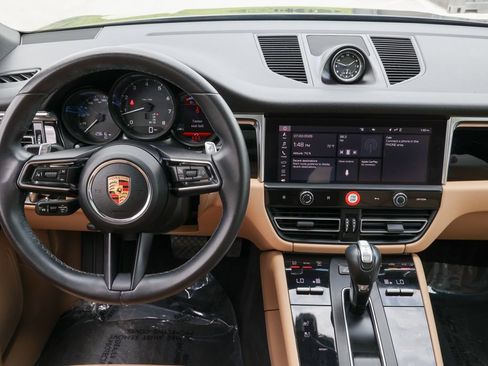 Used 2023 Porsche Macan Turbo AWD/4WD image 29
