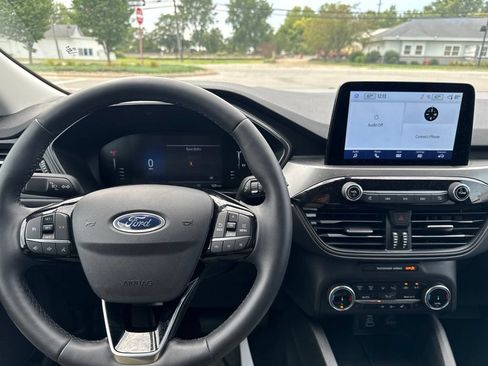 Used 2024 Ford Escape Active AWD/4WD image 15