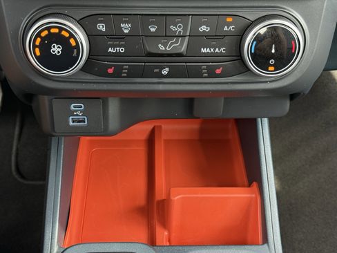 Used 2024 Ford Maverick XLT w/ XLT Luxury Package FWD image 28
