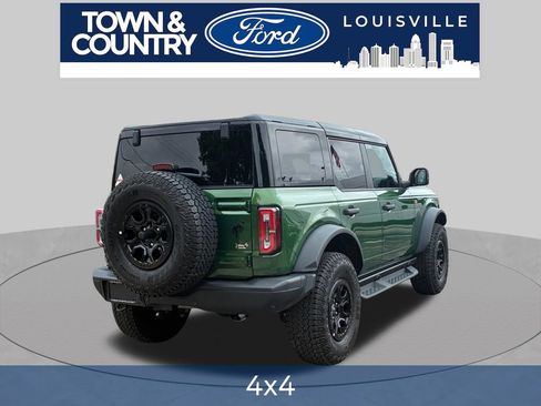 Used 2025 Ford Bronco Badlands AWD/4WD image 3