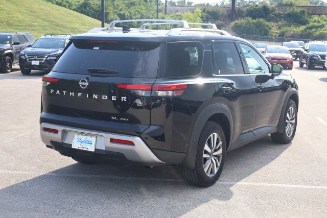 Used 2024 Nissan Pathfinder SL AWD/4WD image 6