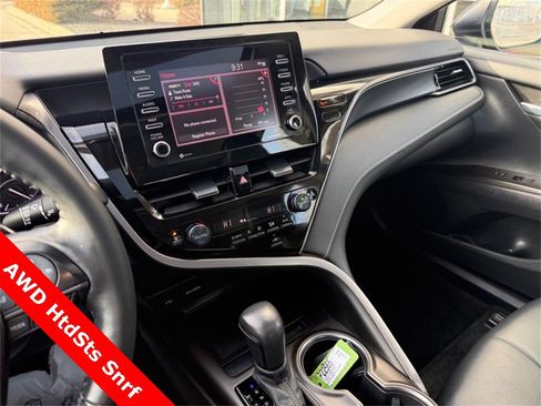 Used 2023 Toyota Camry SE w/ Cold Weather Package image 25