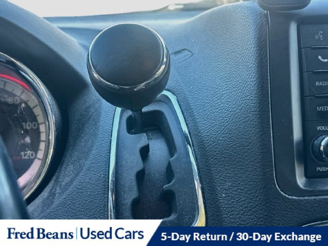 Used 2019 Dodge Grand Caravan SXT w/ Rear Park Assist Package FWD image 15