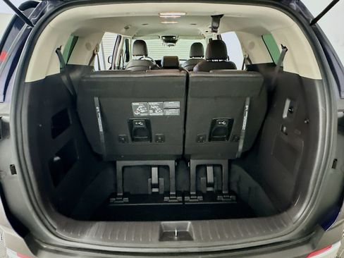 Used 2026 Kia Carnival FWD image 30
