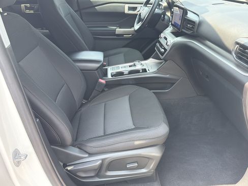 Used 2022 Ford Explorer XLT RWD image 16