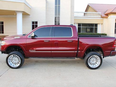 Used 2019 RAM 1500 Limited image 10