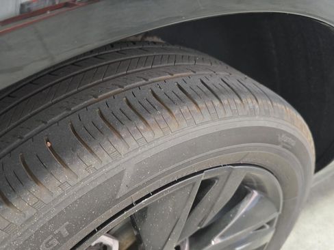 Used 2024 Buick Encore GX Sport Touring image 18