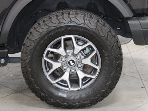 Used 2024 Ford Bronco Badlands AWD/4WD image 16