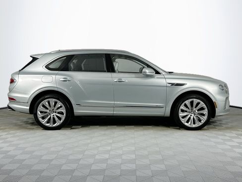 Used 2024 Bentley Bentayga AWD/4WD image 5