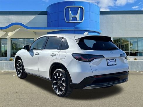 Used 2026 Honda HR-V EX-L image 4