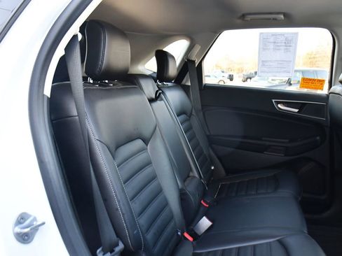 Used 2023 Ford Edge SEL w/ Convenience Package image 17