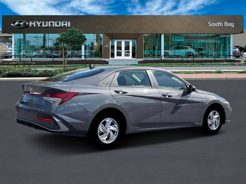 New 2026 Hyundai Elantra SE w/ Cargo Package image 8