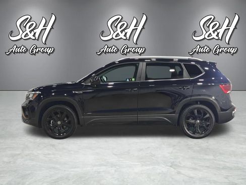 Used 2023 Volkswagen Taos SE AWD/4WD image 16