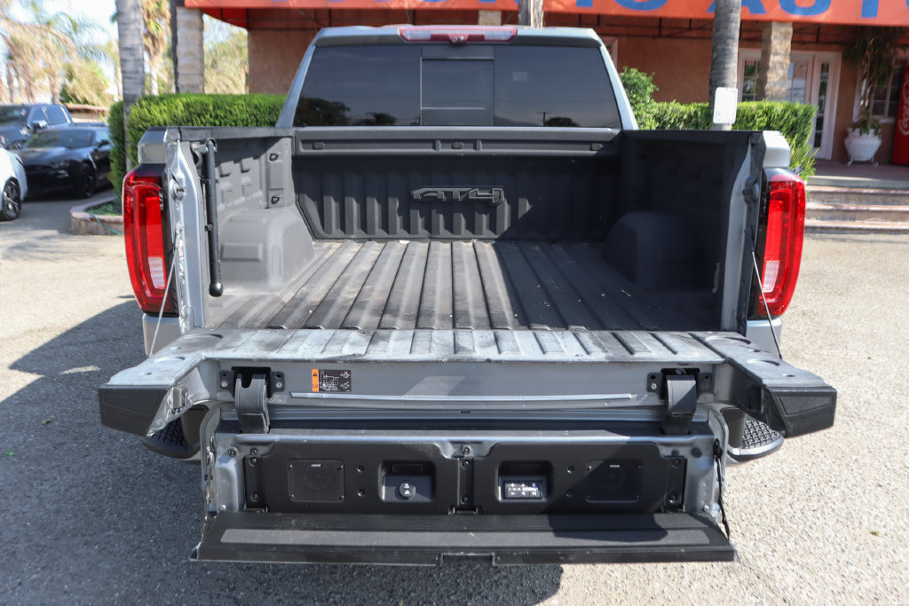 Used 2022 GMC Sierra 1500 AT4 w/ AT4 Premium Package AWD/4WD image 8