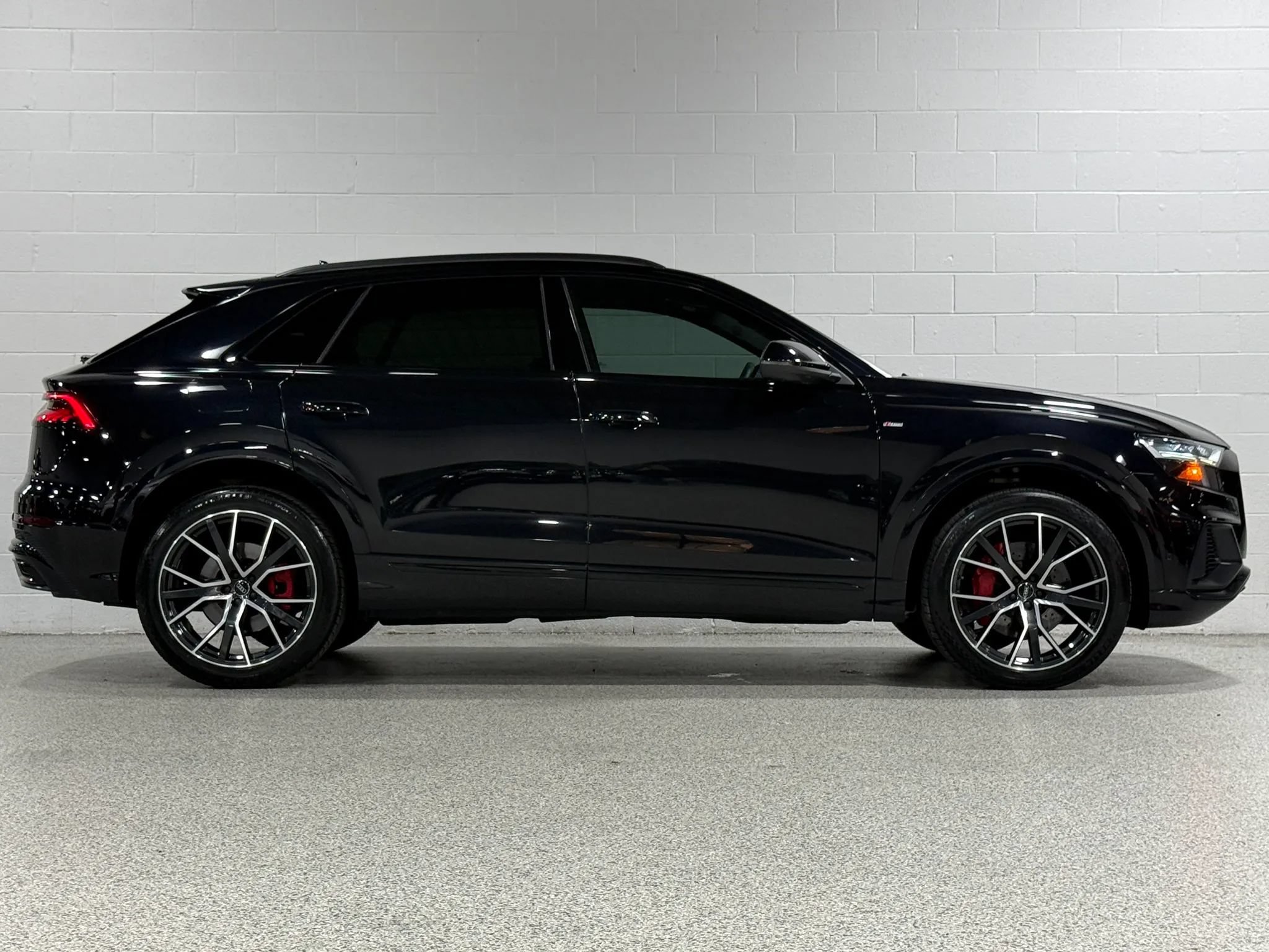 Used 2020 Audi Q8 Premium Plus w/ Premium Plus Package AWD/4WD image 5