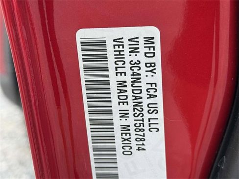 New 2025 Jeep Compass Sport image 25