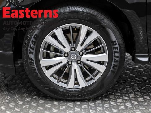 Used 2019 Nissan Pathfinder SV image 33