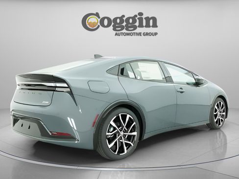 New 2026 Toyota Prius Plug-In Hybrid image 19